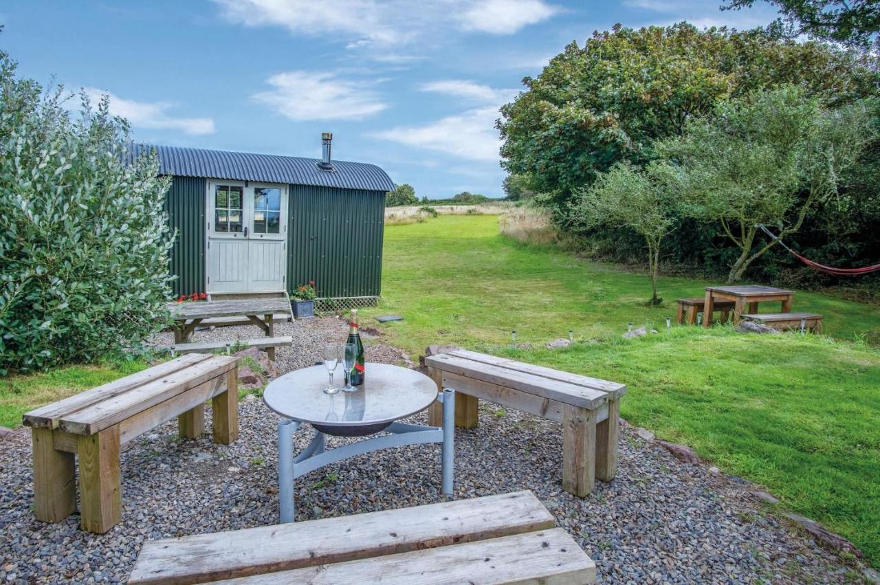 Haven View - 1 Bedroom Shepherds Hut - St Ishmaels Saint Ishmaels  ภายนอก รูปภาพ